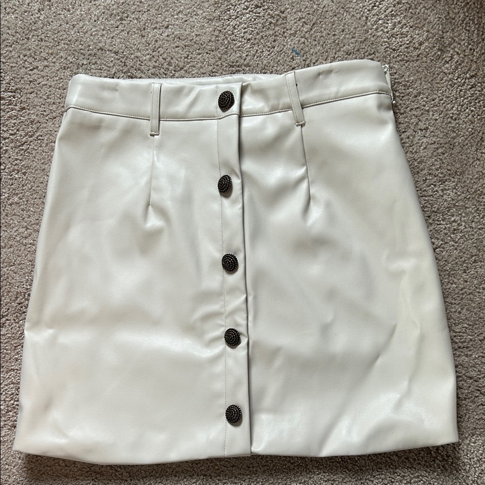 Aqua Cream Button-Front Mini Skirt